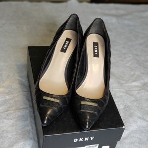 DKNY Elia Black Quilted Pumps